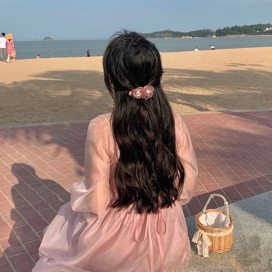 满船春色